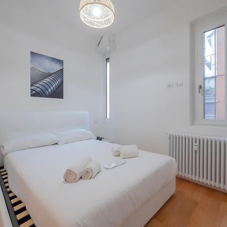 I Host Apartment - Gressoney 3 Milan Extérieur photo